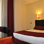 Hotel Compostela 2*