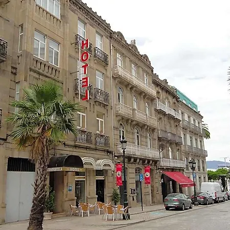 Hotel Compostela 2*