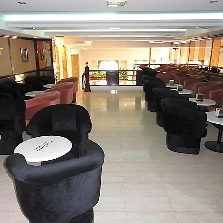 Hotel Compostela 2*